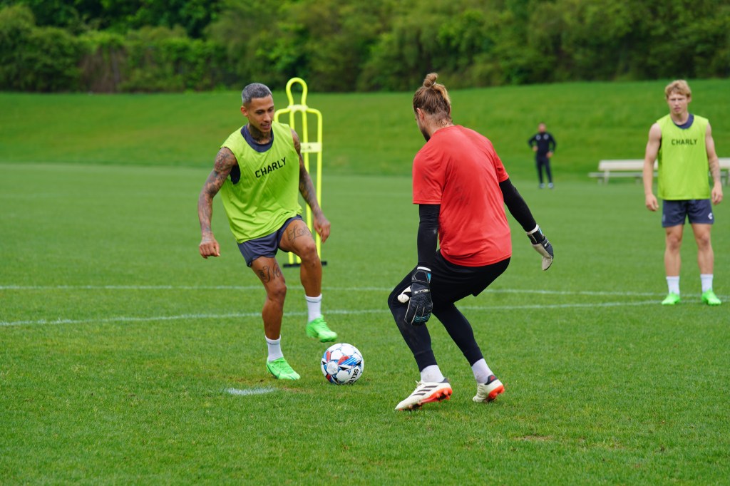 Luiz Fernando and Tyler Deric train in Memphis.